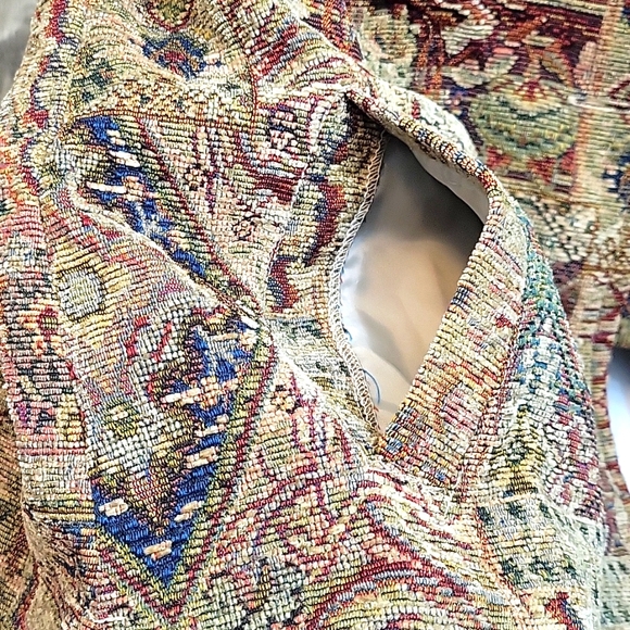 E-L-C-C VIintage Tapestry Jacket.  Size Medium. Great Condition. - Picture 8 of 10